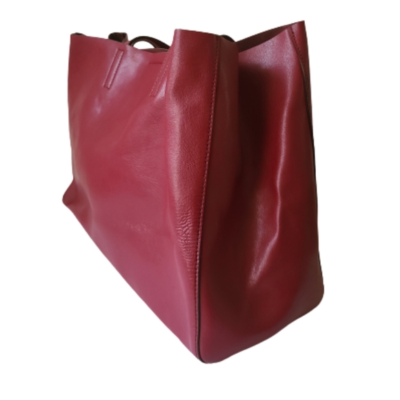 Banana Republic Handbags - Banana Republic red cowhide leather tote